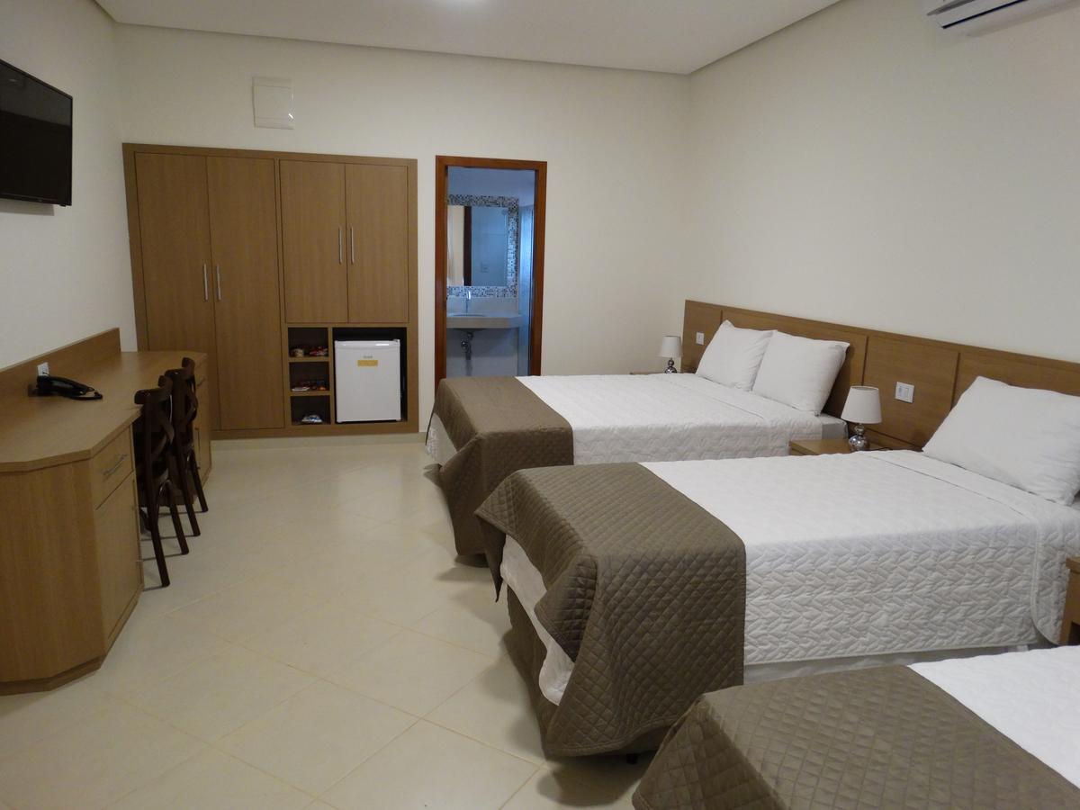 Hotel E Restaurante Sabor De Minas サリナス エクステリア 写真