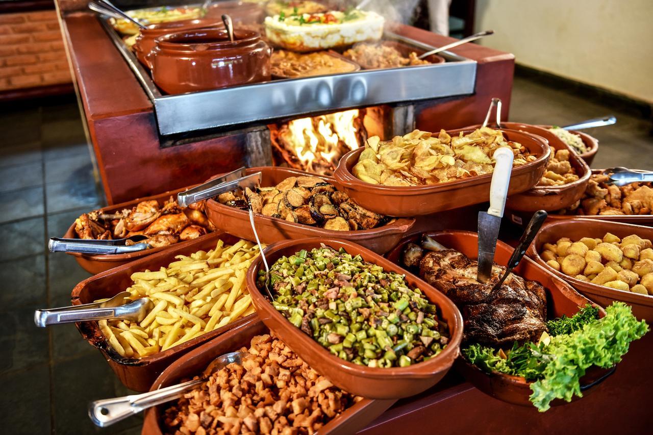 Hotel E Restaurante Sabor De Minas サリナス エクステリア 写真