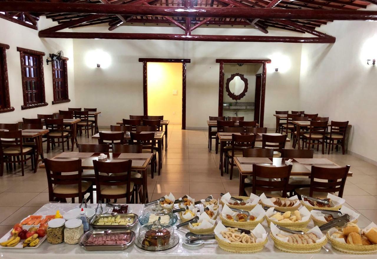 Hotel E Restaurante Sabor De Minas サリナス エクステリア 写真