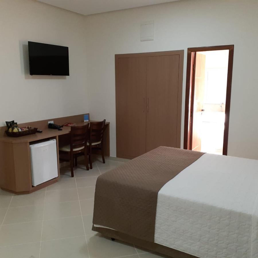 Hotel E Restaurante Sabor De Minas サリナス エクステリア 写真